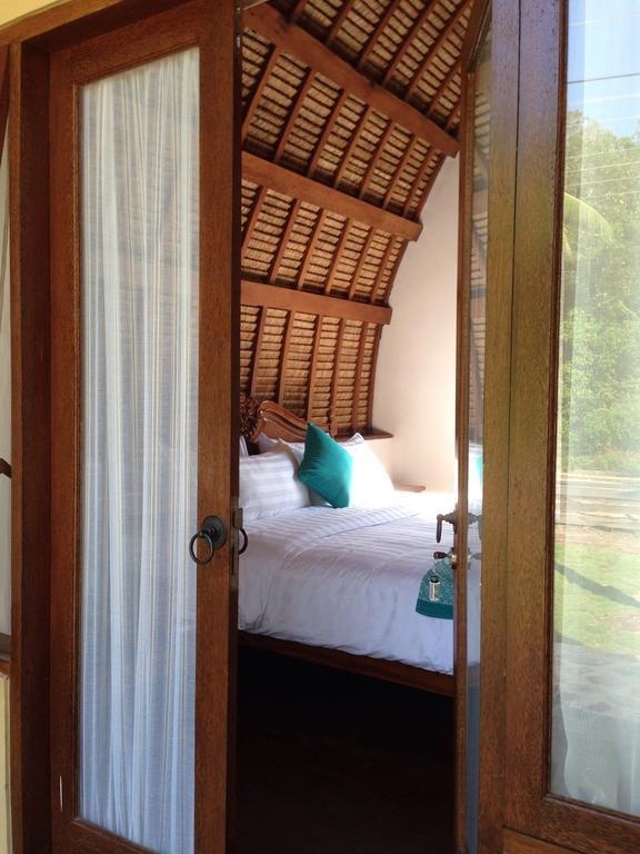 Karimun Lumbung Hotel การีมุนยาวา ภายนอก รูปภาพ