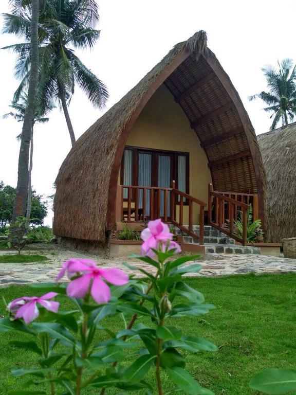 Karimun Lumbung Hotel การีมุนยาวา ภายนอก รูปภาพ